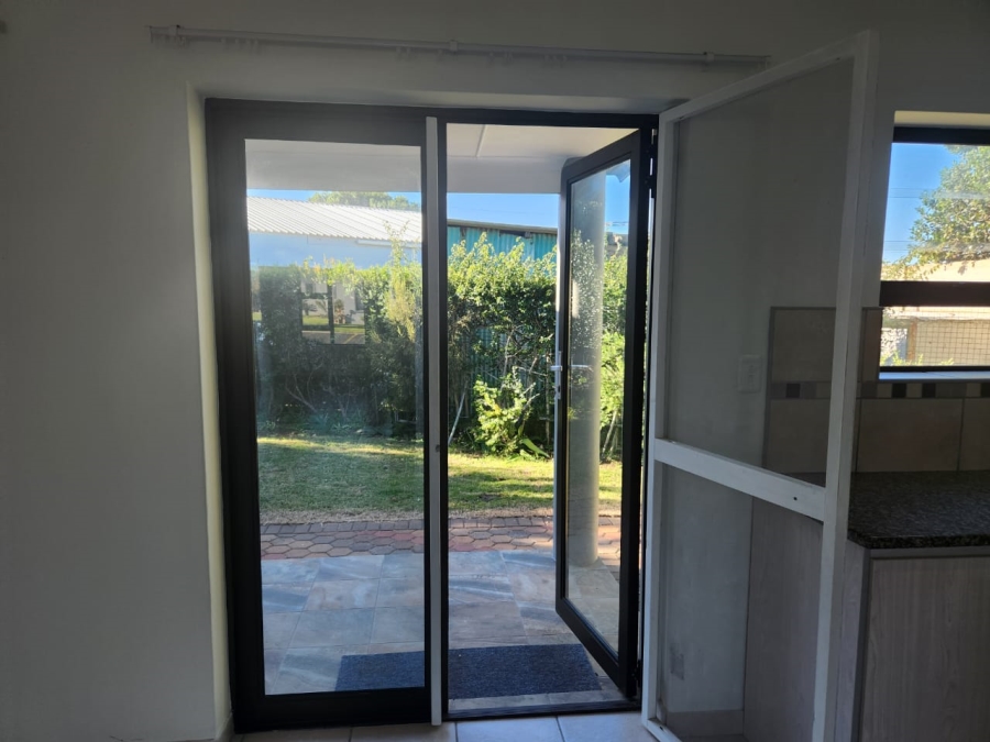2 Bedroom Property for Sale in Stilbaai Wes Western Cape